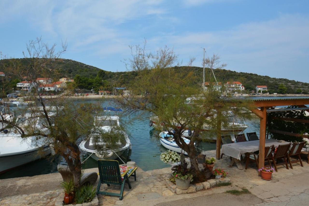 Apartments And Rooms By The Sea Zaglav, Dugi Otok - 8170 Sali Exteriér fotografie