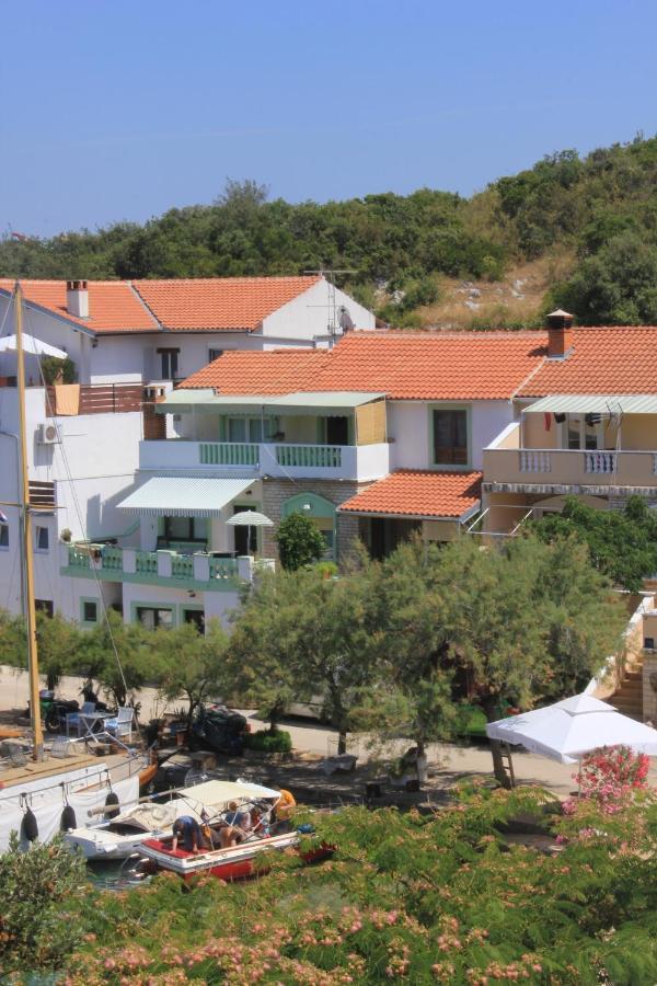 Apartments And Rooms By The Sea Zaglav, Dugi Otok - 8170 Sali Exteriér fotografie