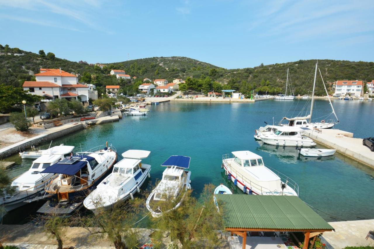 Apartments And Rooms By The Sea Zaglav, Dugi Otok - 8170 Sali Exteriér fotografie